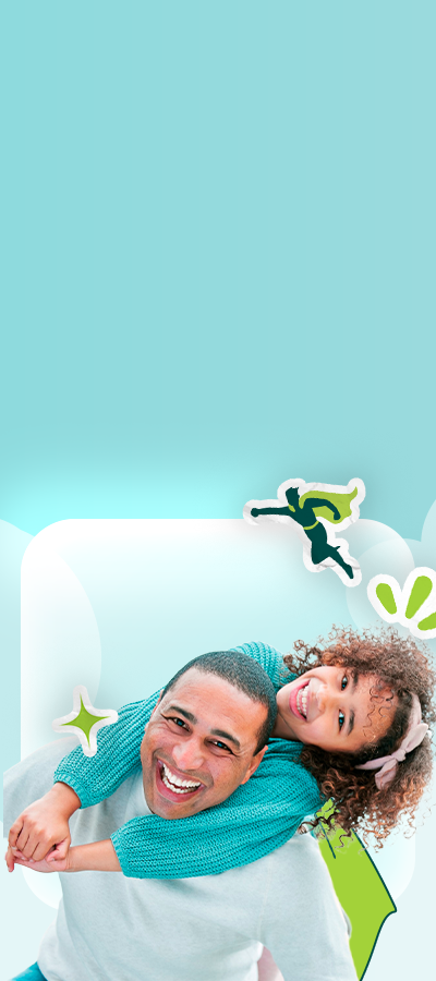 Pai e filha sorrindo